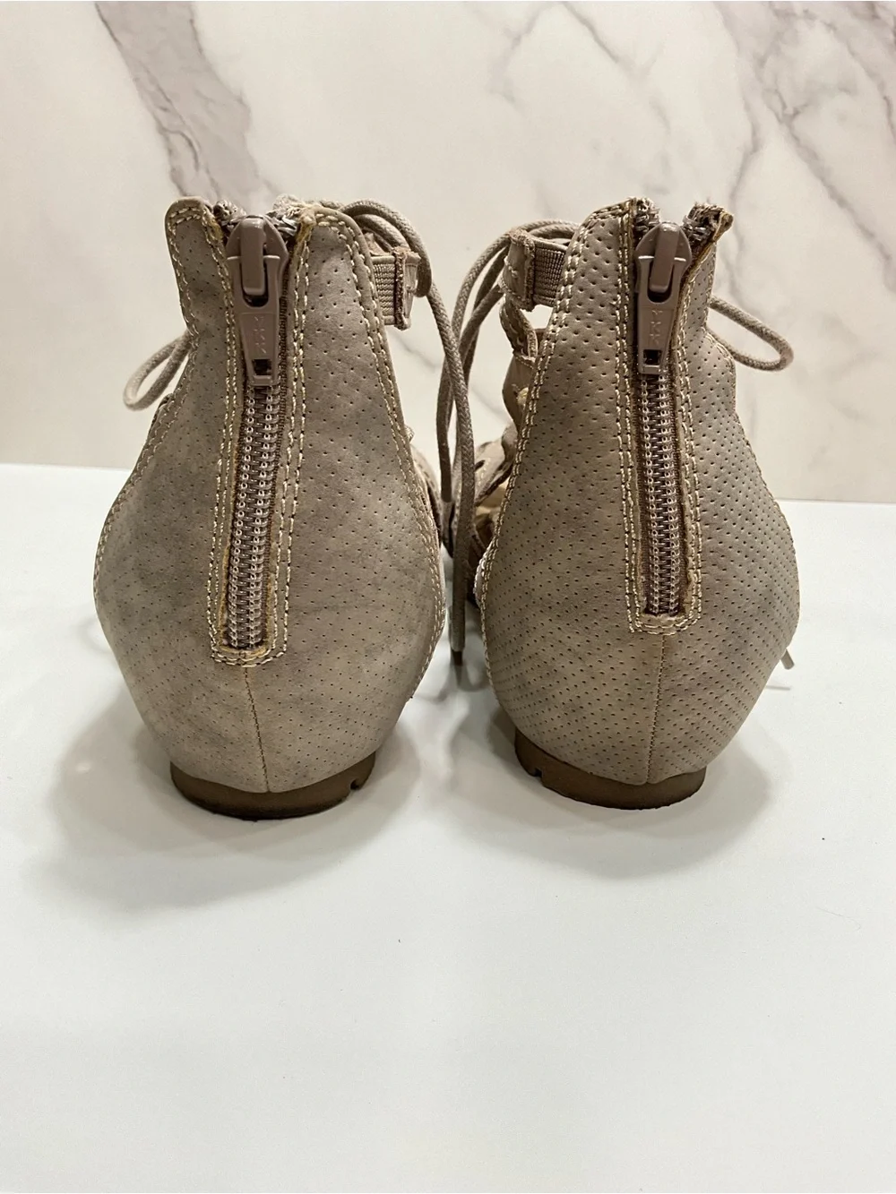 EARTH ORIGINS Kendra Taupe Lace Up Cutout Cork Wedge Sandals 9.5W